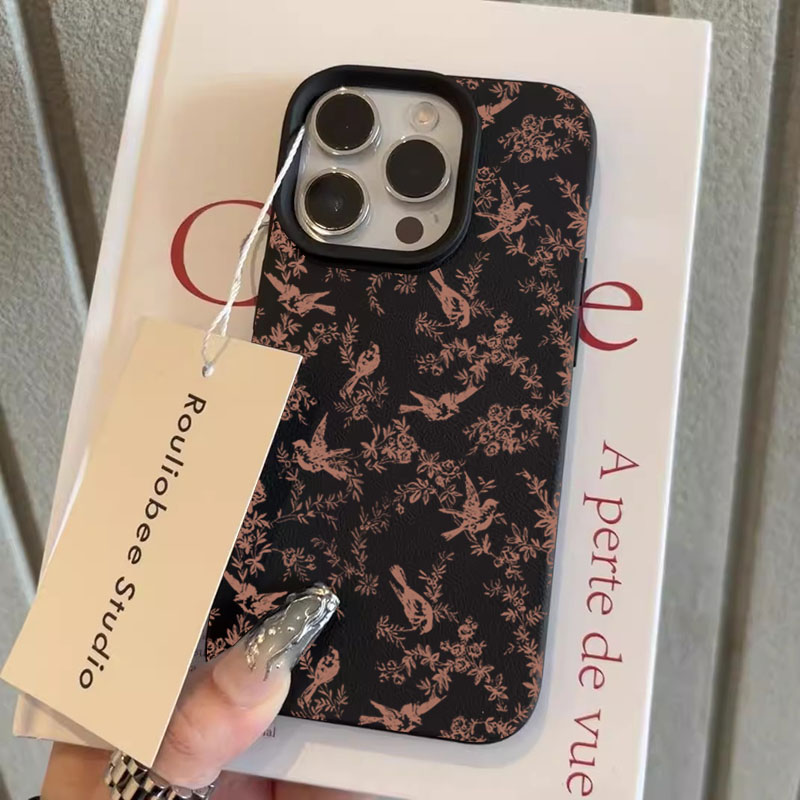 ピンクの小花とライチ柄のシリコン製スマホケース iPhone - Plants X のレビューと価格