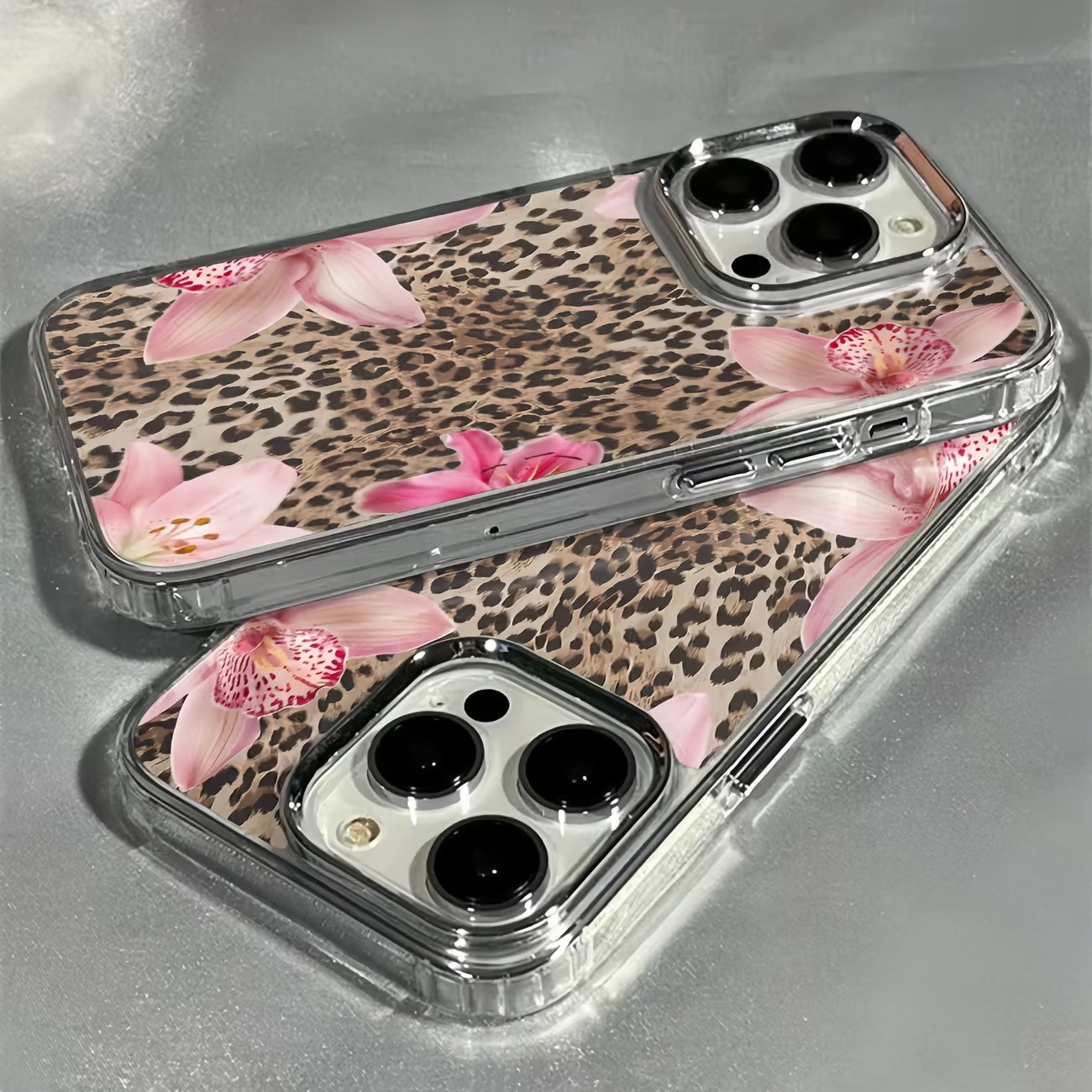 レオパード柄ユリの花透明スマホケース iPhone 17 P - Plants X のレビューと価格