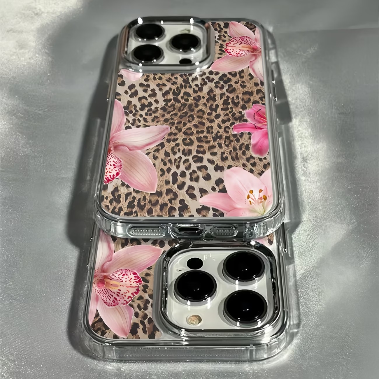 レオパード柄ユリの花透明スマホケース iPhone 17 P - Plants X のレビューと価格